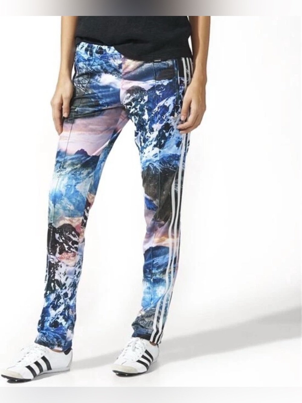 Adidas Originals Women's Mountain Clash Firebird Track Pants Size Medium AA2547